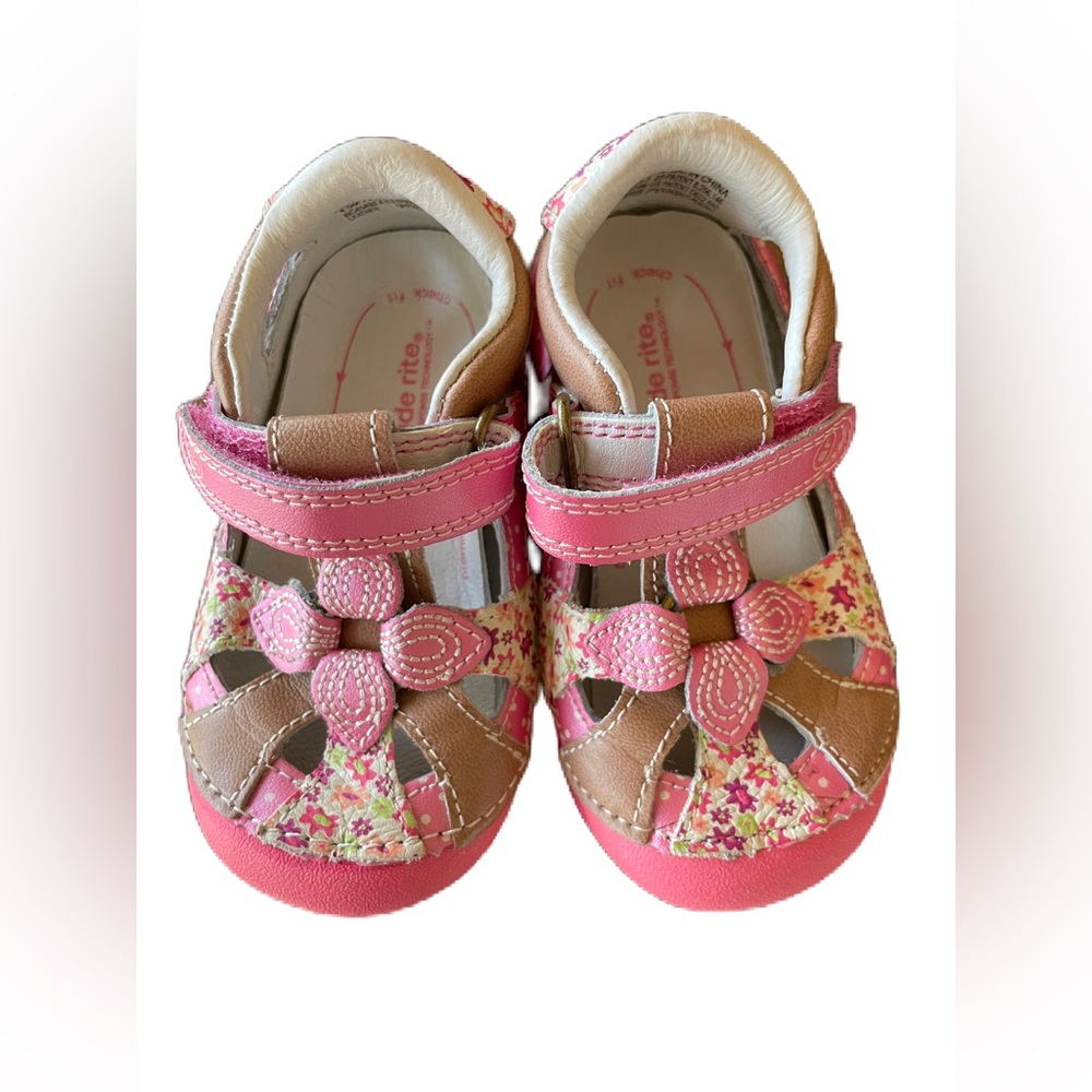 Stride Rite Junie Sabdal Kids Shoes 4T